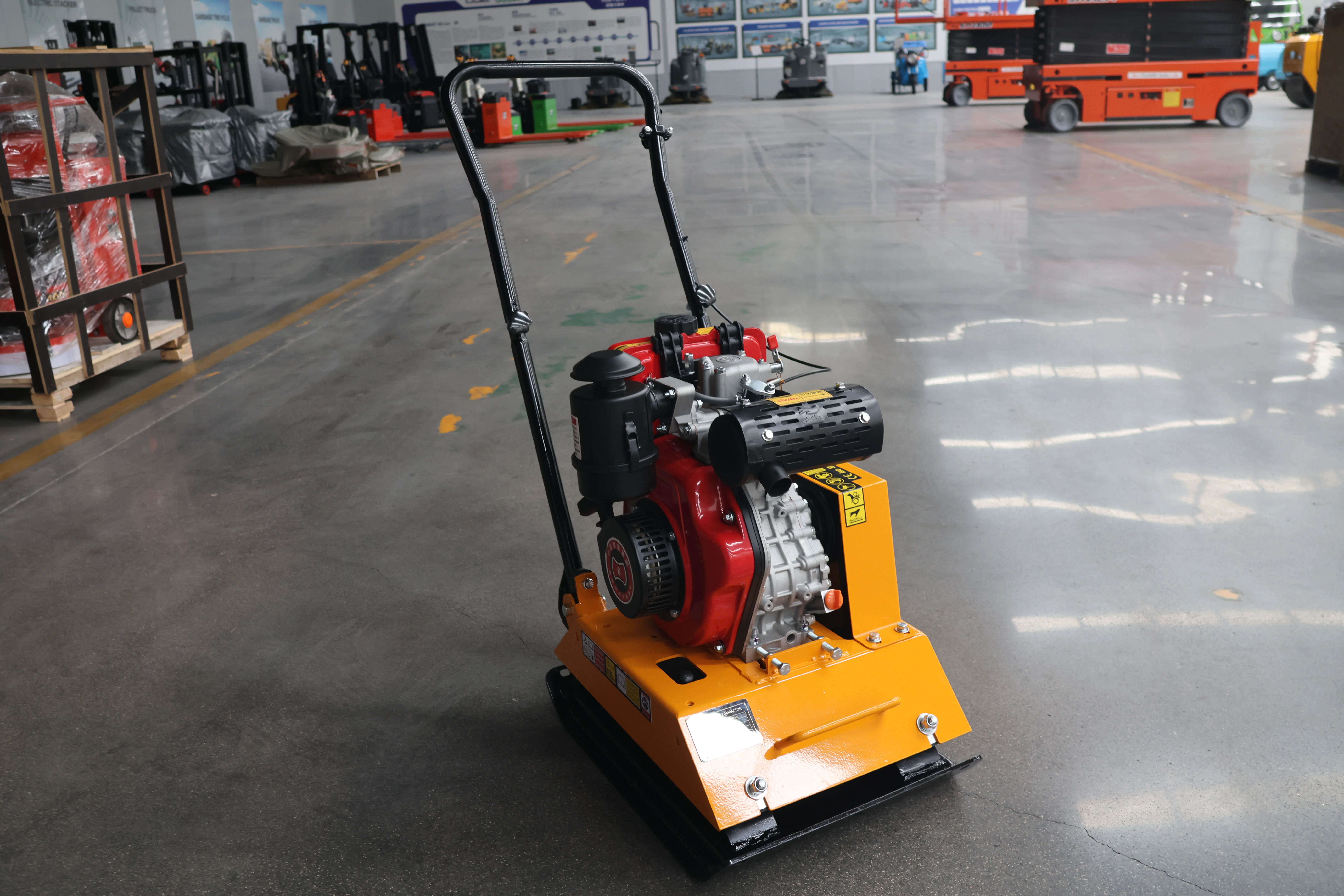 Baylorr BAY-PC90C plate compactor — front