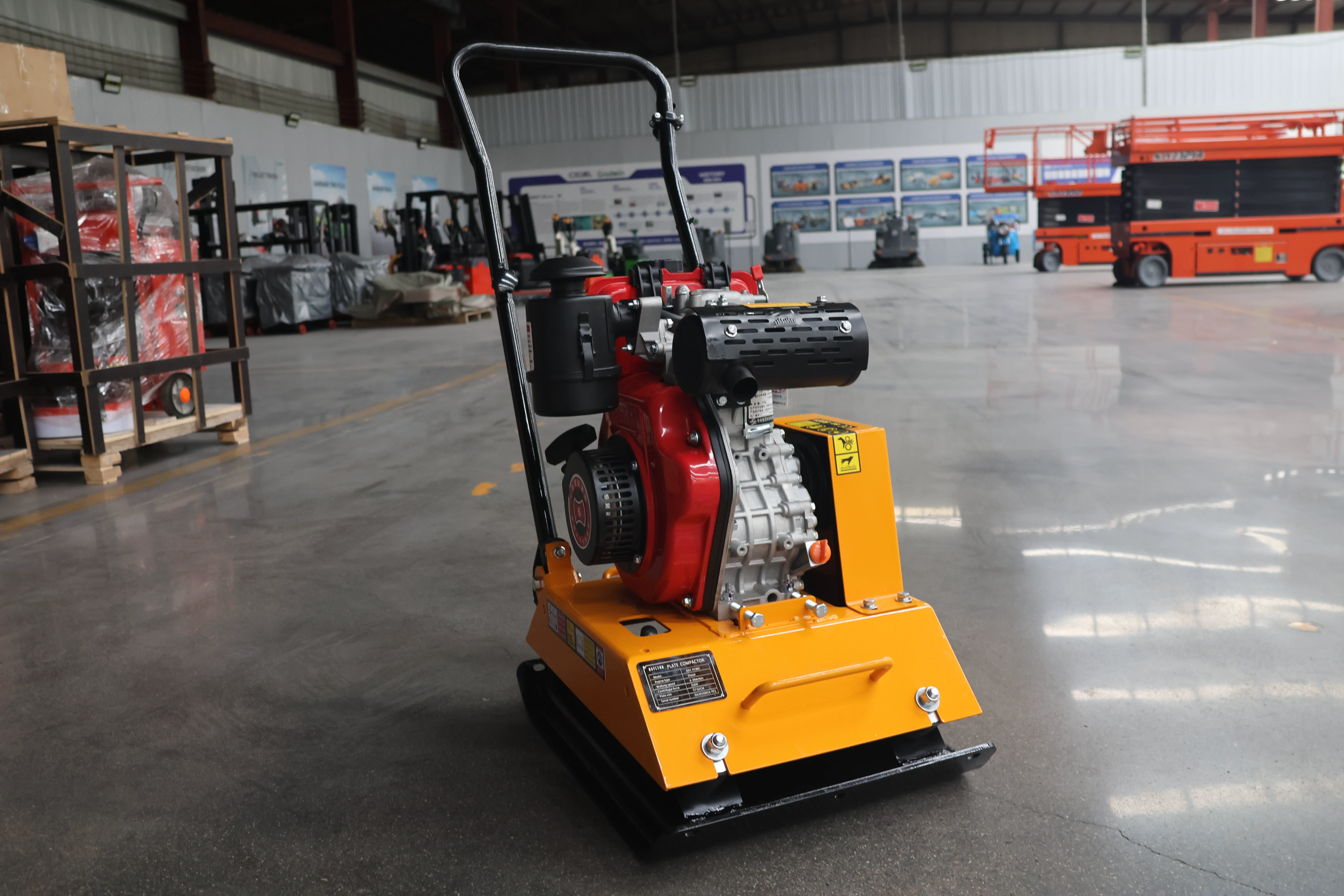 Baylorr BAY-PC90C plate compactor — side